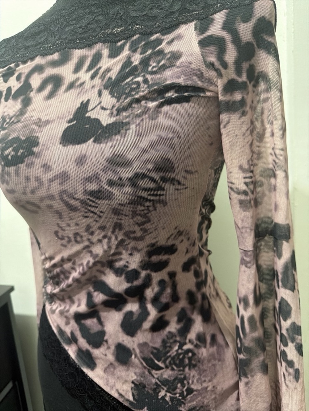 Sheer Off-Shoulder Leopard & Floral Mesh Top - Dusty Pink & Black - Picture 3 of 3